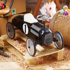 Correpasillos de Época Negro – Metal con ruedas de goma | PedalinoShop