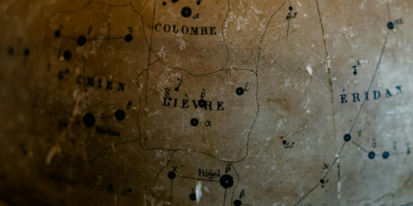 Historia de los globos terráqueos: del mapa plano a las esferas modernas